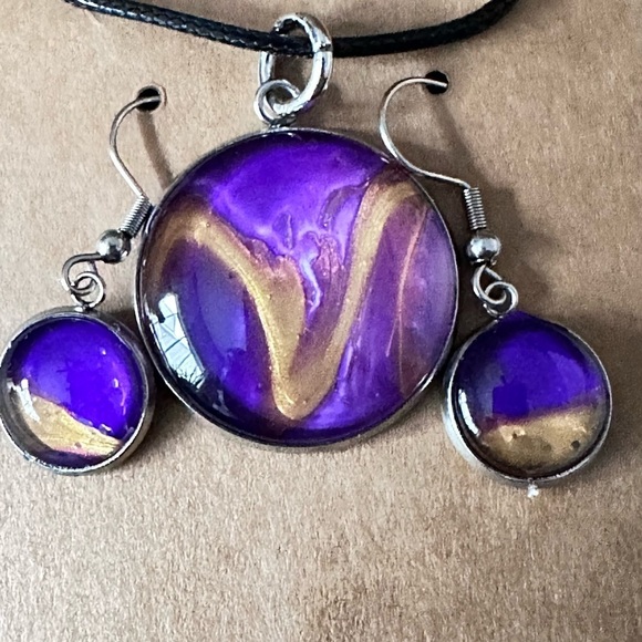 Elegant Purple and Gold Swirl Jewelry Set Handmade Acrylic pour Art Signed 4176 - Picture 9 of 15